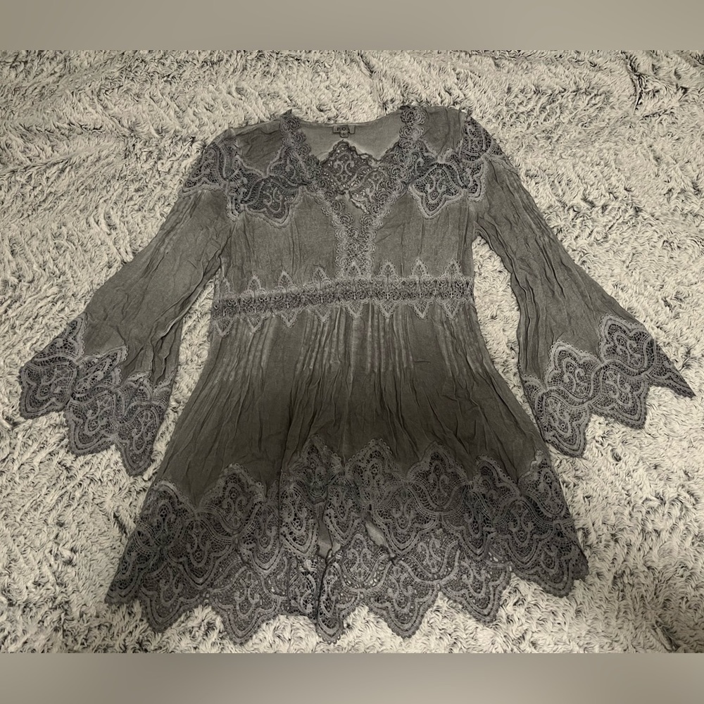 gray lace top